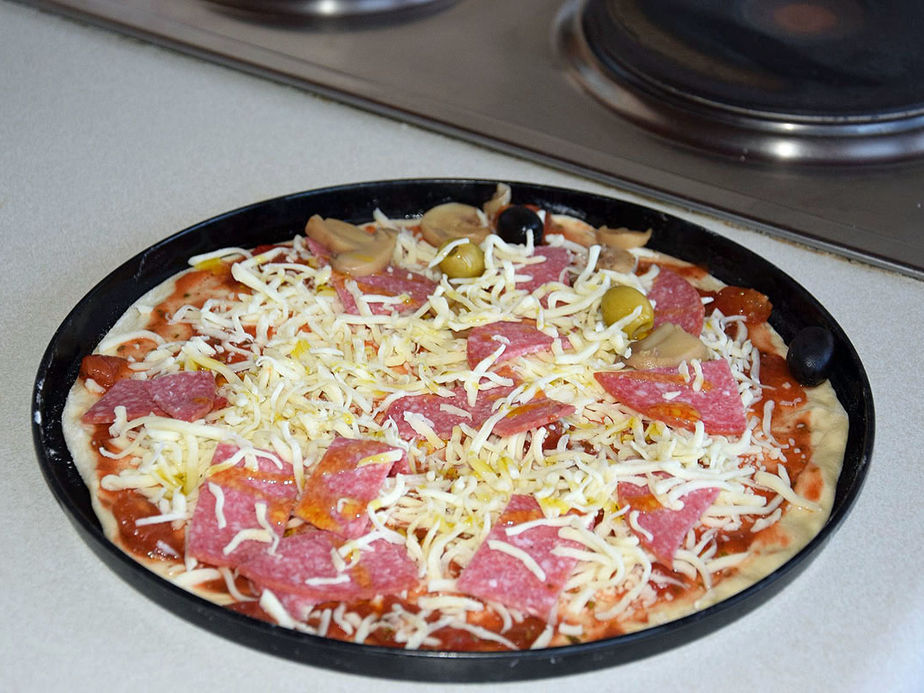 Gemeinde dankt den Sternsingern mit einem Pizzabacken 